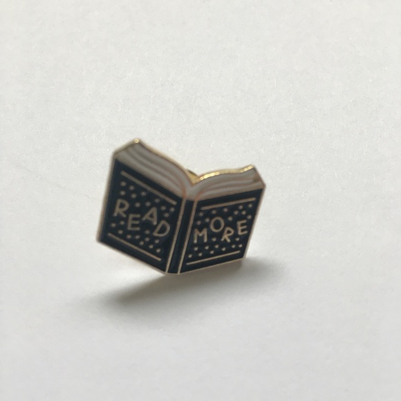 NWT “Read More” book Pin - Picture 1 of 2